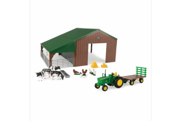 Shed With John Deere Tractor 1;12