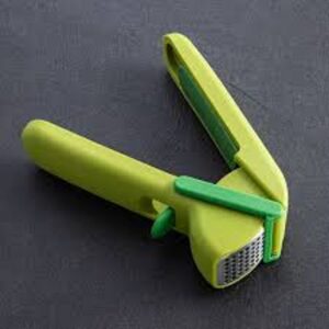 Cleanforce Garlic Press - Green