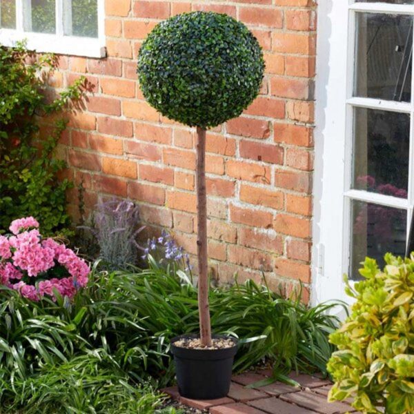 Uno Topiary Tree