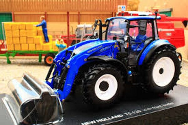 1:32 Nh T5.120 Dual Command W/Loader