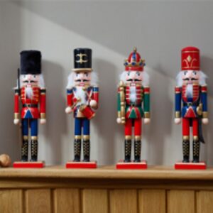 Nutcracker Large - Traditional