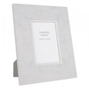 Oakham 6" X 4" Photo Frame