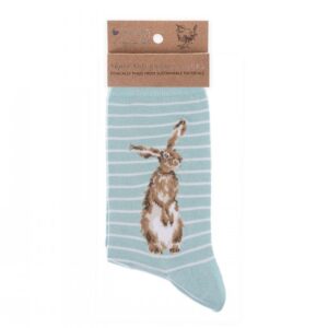 Hare Sock Hare and the Bee