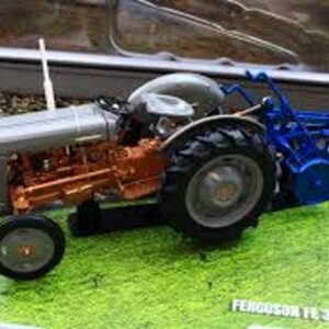 Ferguson Fe 35 W/ Ransomes Plough